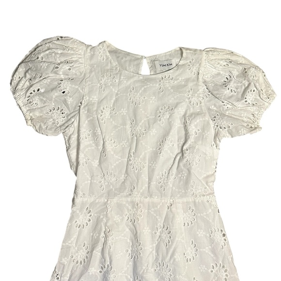Yumi Kim Eyelet Dress Alicia White Size M Short Sleeve Lined Mini Ruffle Skirt - Picture 5 of 9